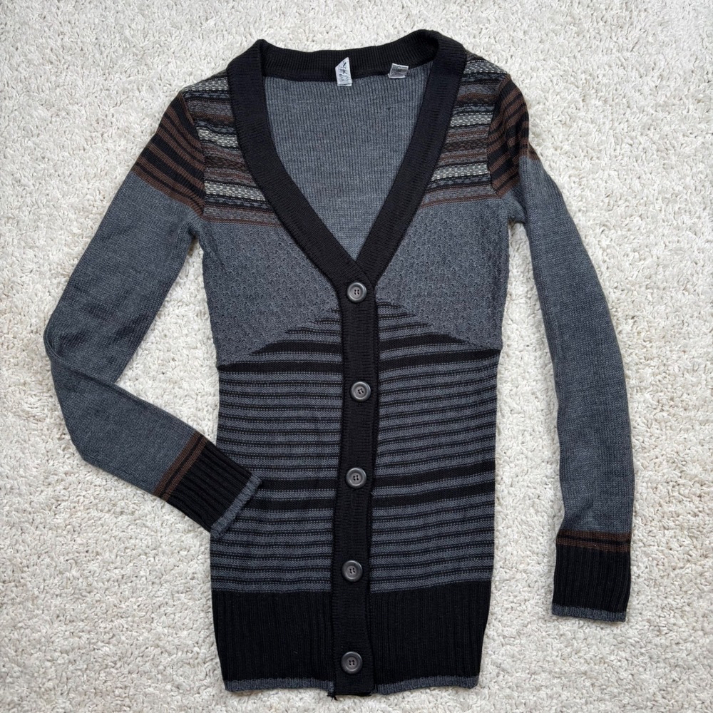 BKE by Buckle Women Gray Black Stripe V Neck Button Cardigan Sweater Size S‎
